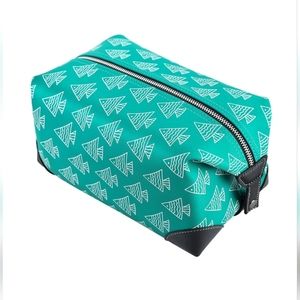 Travel toiletry bag